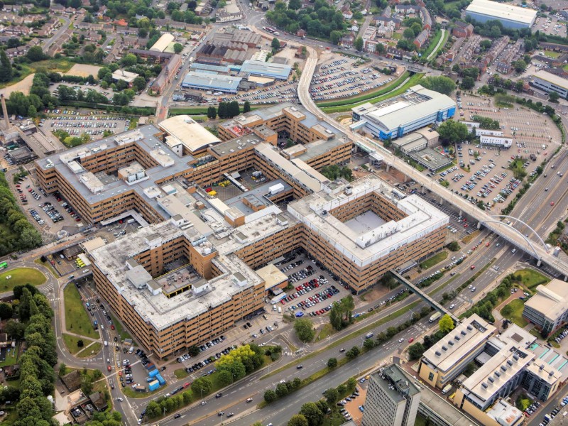 Willmott Dixon part of Nottingham hospital's net-zero drive