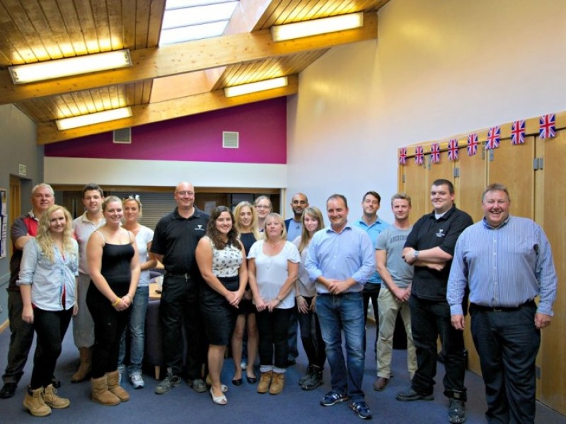 Willmott Dixon links with Surrey charity for community makeover